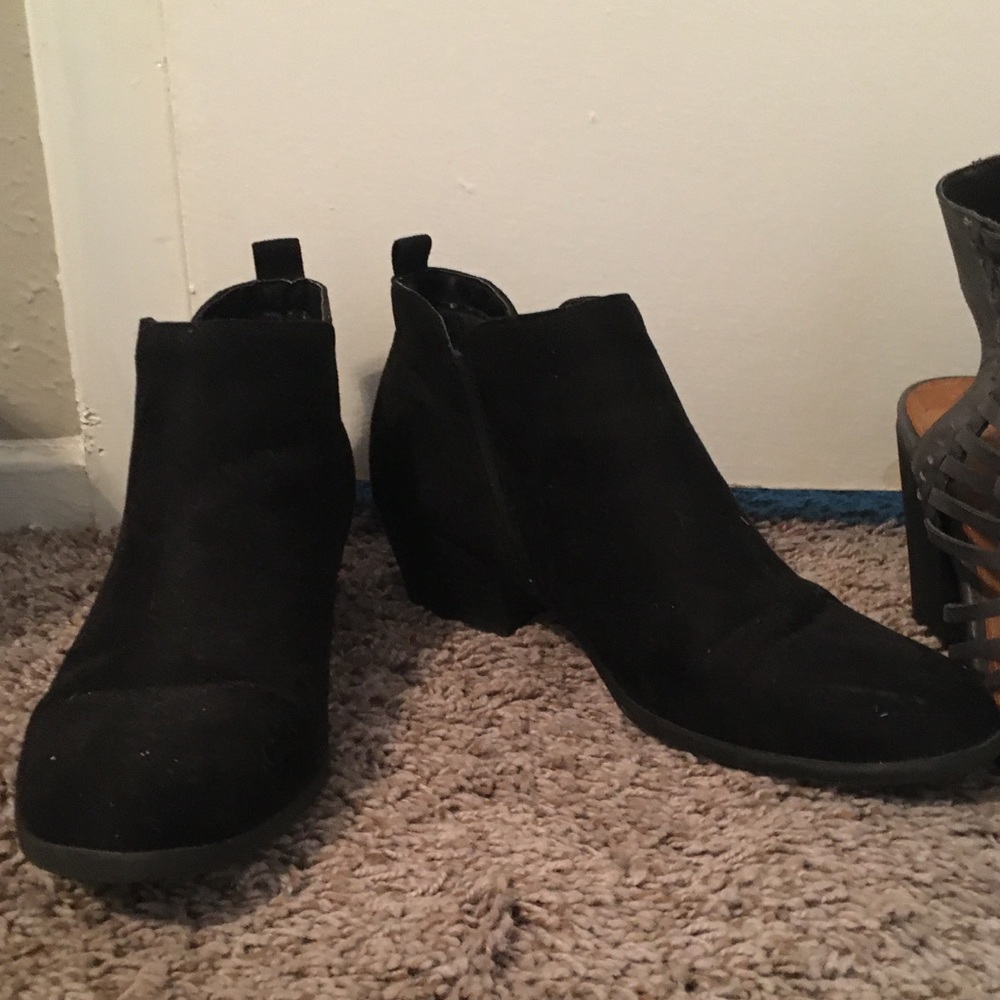 Women’s Black Booties